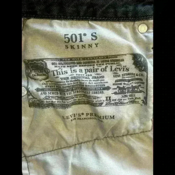 Levi’s 501 Distressed High-Waisted Black Denim Cutoff Shorts S26 90’s vintage - Picture 8 of 9